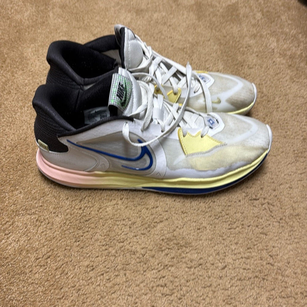 Kyrie low 5